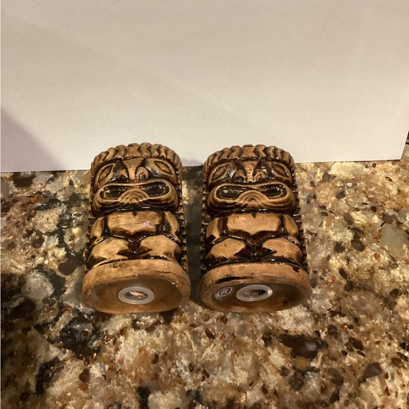 Tiki Ceramic Salt & Pepper Shaker Set / VINTAGE - Picture 6 of 8
